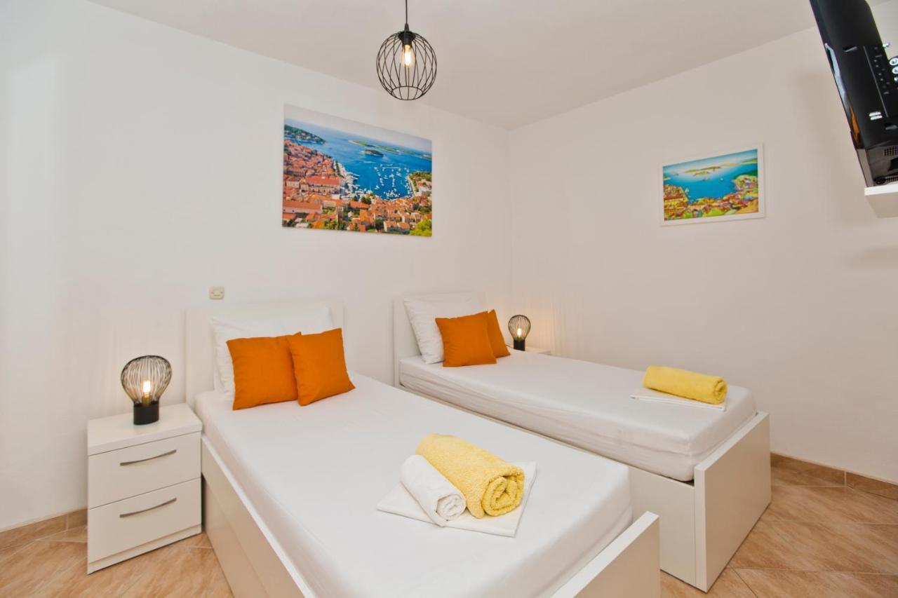 Apartment Zara 赫瓦尔 外观 照片